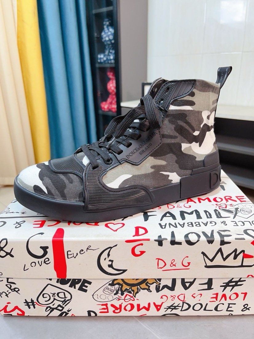 Dolce & Gabbana Camouflage High-Top Sneakers
